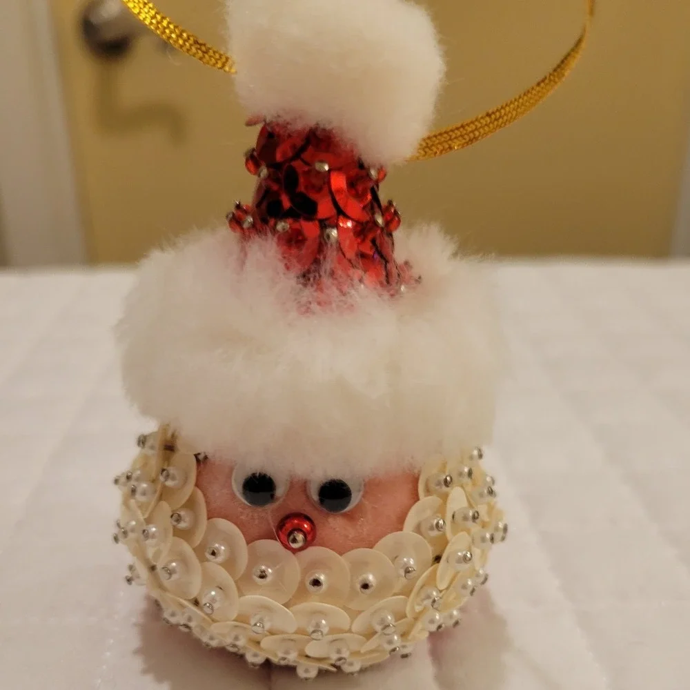 VTG Santa‎ Claus Push Pin Sequin Beaded Christmas Tree Ornament Holiday Adorable